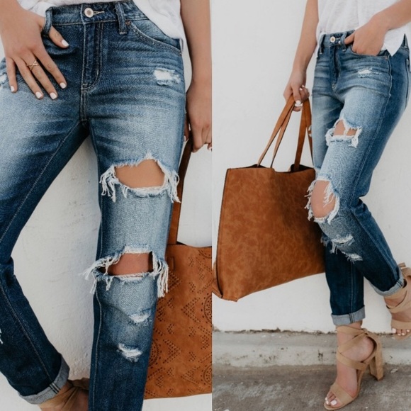 LAST ONE!🌟HOST PICK🌟Destroyed boyfriend jeans - Picture 2 of 8